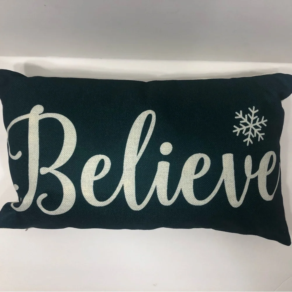 Throw Pillow “Believe”